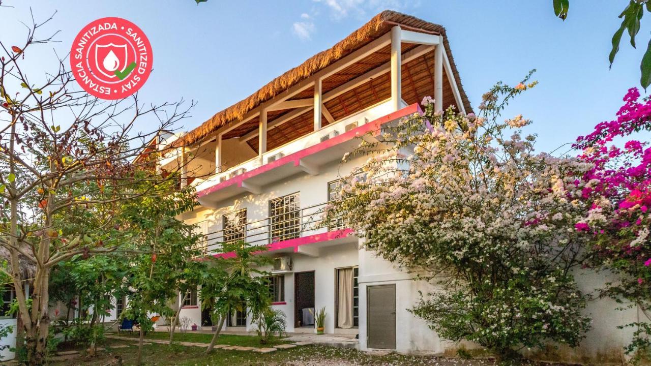 Hostpal Hotel Bugambilias Bacalar Exterior photo